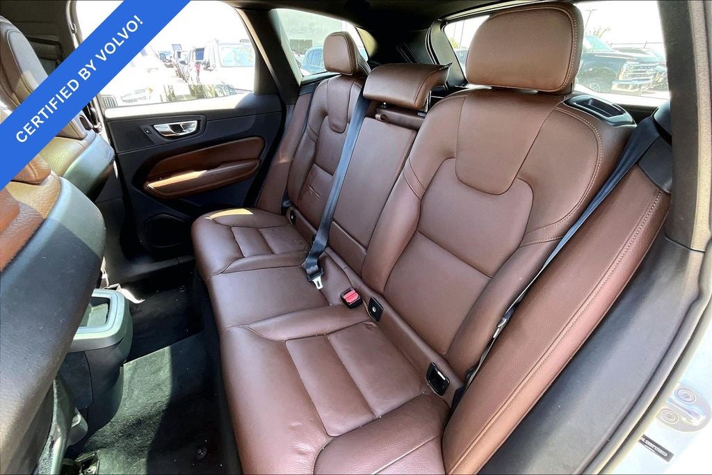 2023 Volvo XC60 B5 Plus Bright Theme