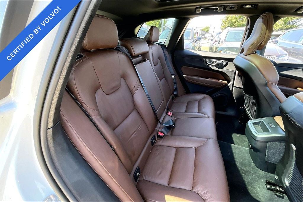 2023 Volvo XC60 B5 Plus Bright Theme