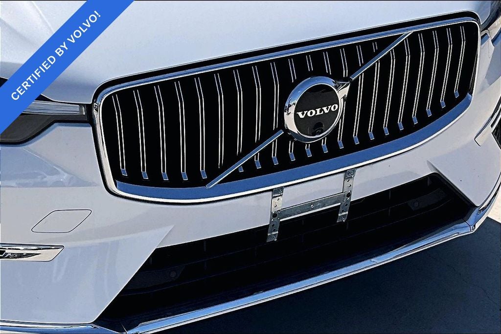 2023 Volvo XC60 B5 Plus Bright Theme