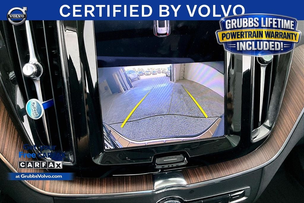 2023 Volvo XC60 B5 Plus Bright Theme