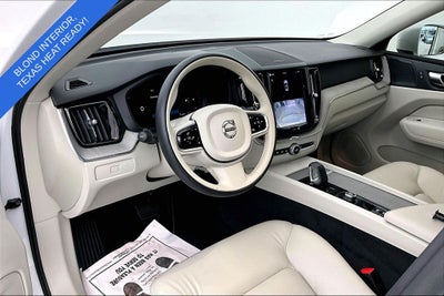 2023 Volvo XC60 B5 Plus Bright Theme