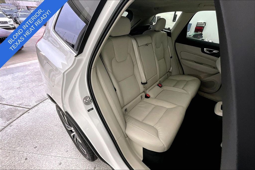 2023 Volvo XC60 B5 Plus Bright Theme