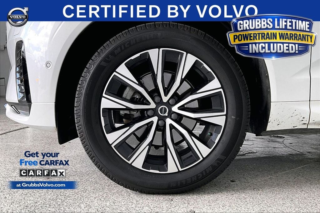 2023 Volvo XC60 B5 Plus Dark Theme