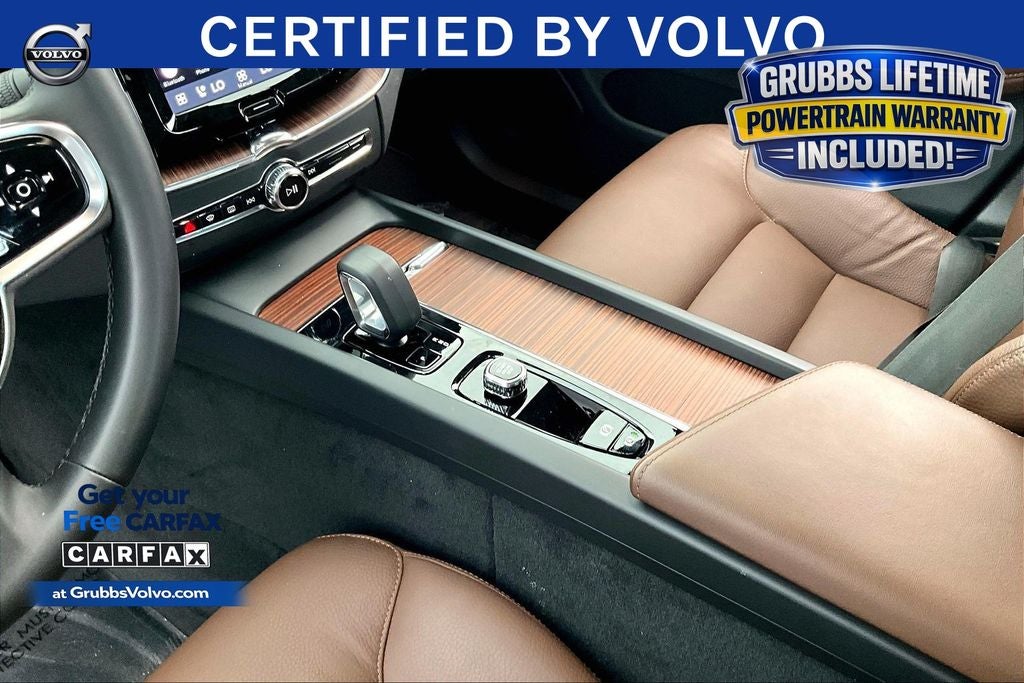 2023 Volvo XC60 B5 Plus Dark Theme