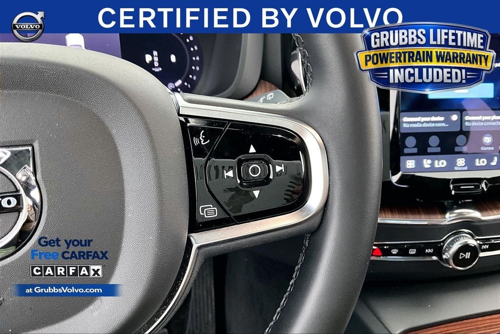 2023 Volvo XC60 B5 Plus Dark Theme