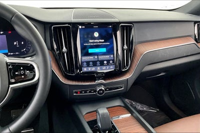 2023 Volvo XC60 B5 Plus Dark Theme