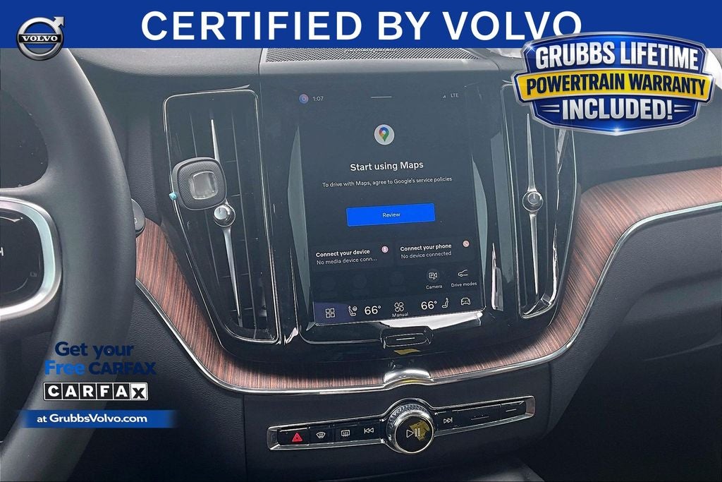 2023 Volvo XC60 B5 Plus Dark Theme