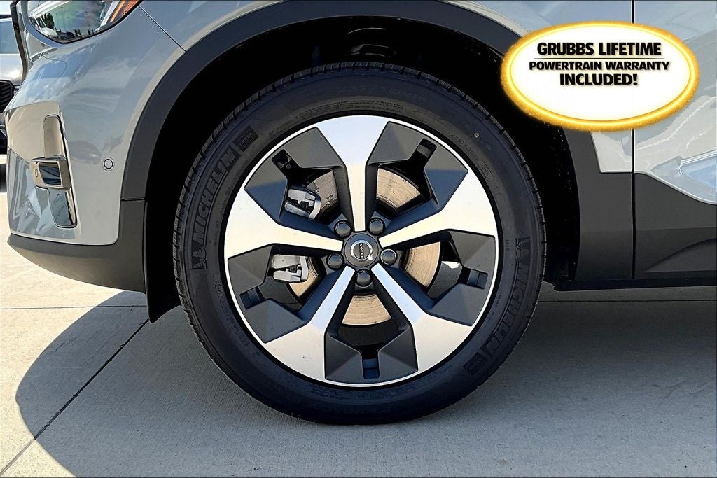 2026 Volvo XC40 B5 Plus