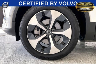 2025 Volvo XC40 B5 Plus Dark Theme