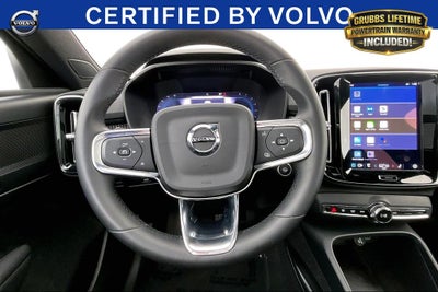 2025 Volvo XC40 B5 Plus Dark Theme