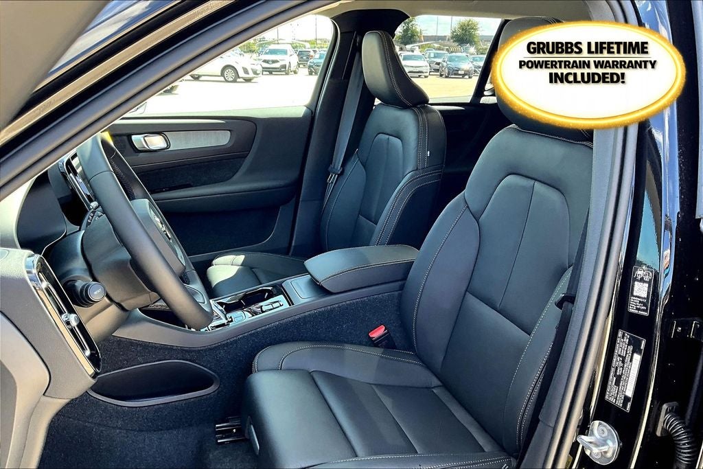 2026 Volvo XC40 B5 Plus