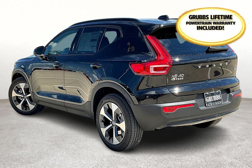 2026 Volvo XC40 B5 Plus