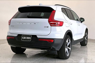 2026 Volvo XC40 B5 Plus