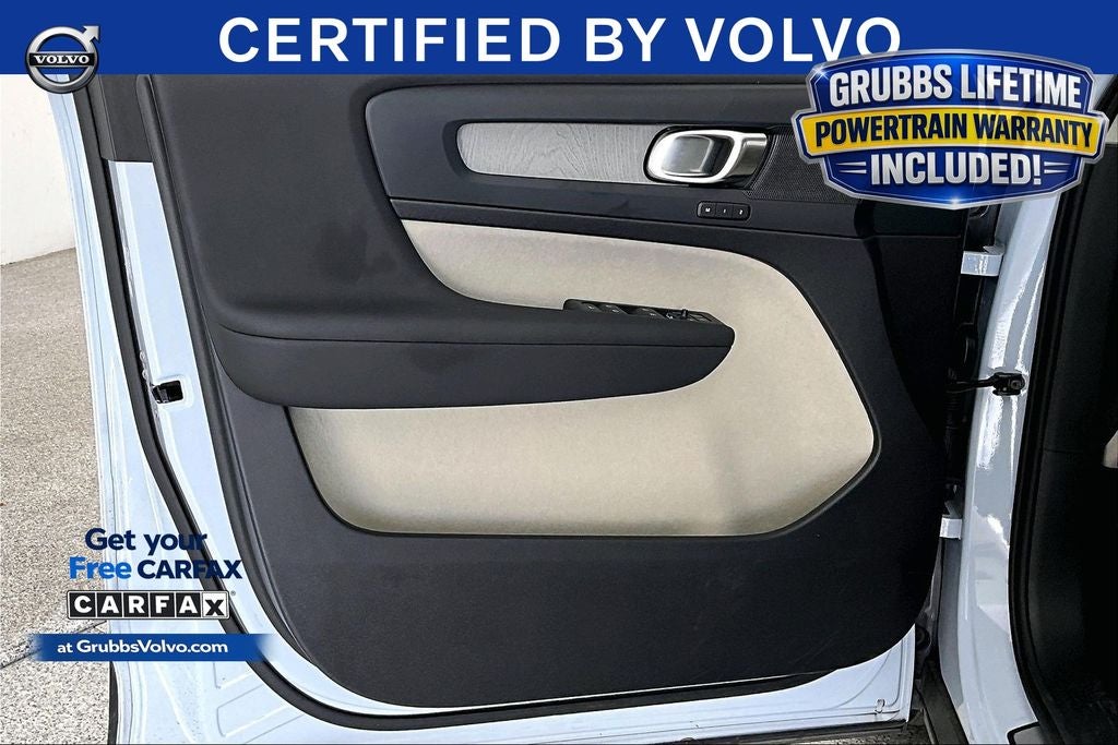 2026 Volvo XC40 B5 Plus