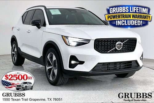 2026 Volvo XC40 B5 Plus
