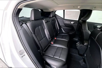2026 Volvo XC40 B5 Plus