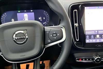 2026 Volvo XC40 B5 Plus
