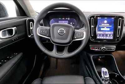 2026 Volvo XC40 B5 Plus