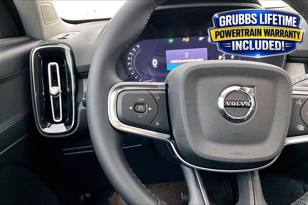 2026 Volvo XC40 B5 Plus