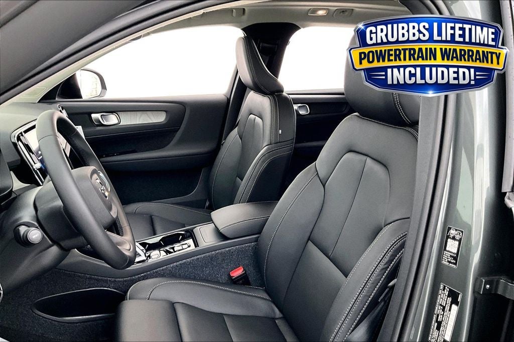 2026 Volvo XC40 B5 Plus