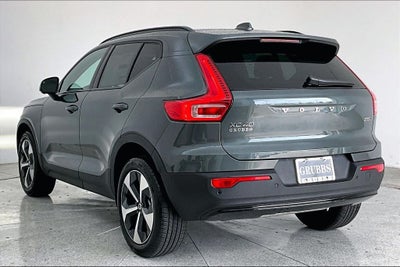 2026 Volvo XC40 B5 Plus