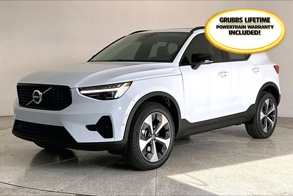 2026 Volvo XC40 B5 Plus
