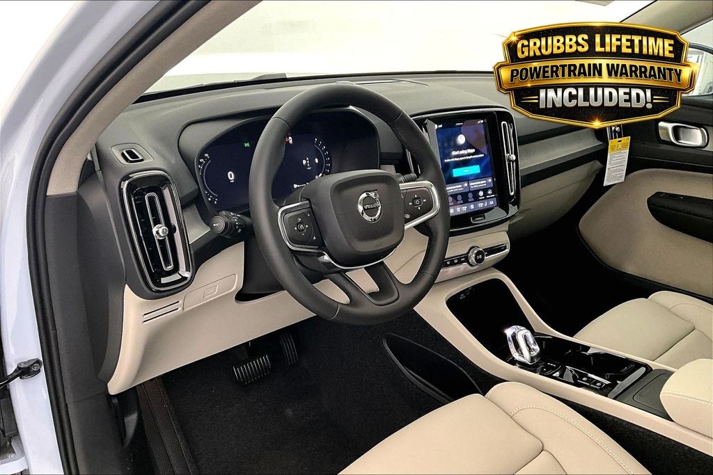 2026 Volvo XC40 B5 Plus