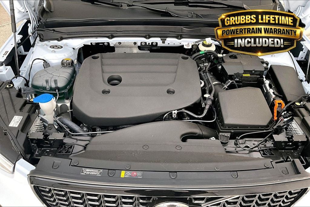 2026 Volvo XC40 B5 Plus