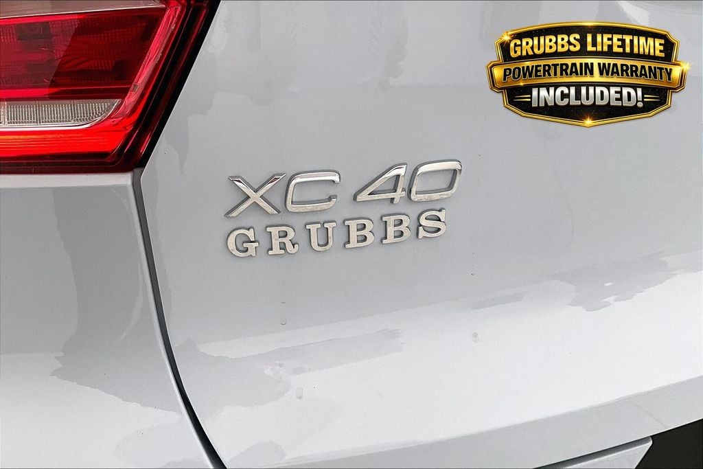 2026 Volvo XC40 B5 Plus