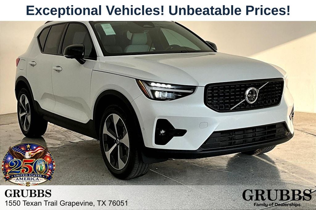 2026 Volvo XC40 B5 Plus