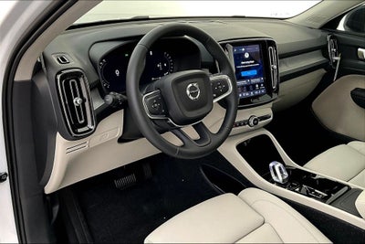 2026 Volvo XC40 B5 Plus
