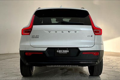 2026 Volvo XC40 B5 Plus