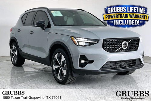 2026 Volvo XC40 B5 Plus