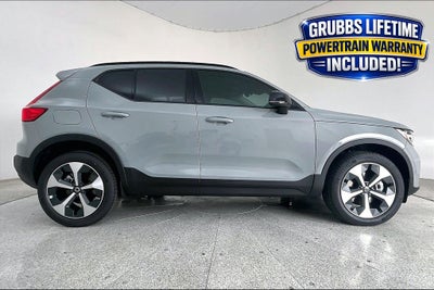 2026 Volvo XC40 B5 Plus
