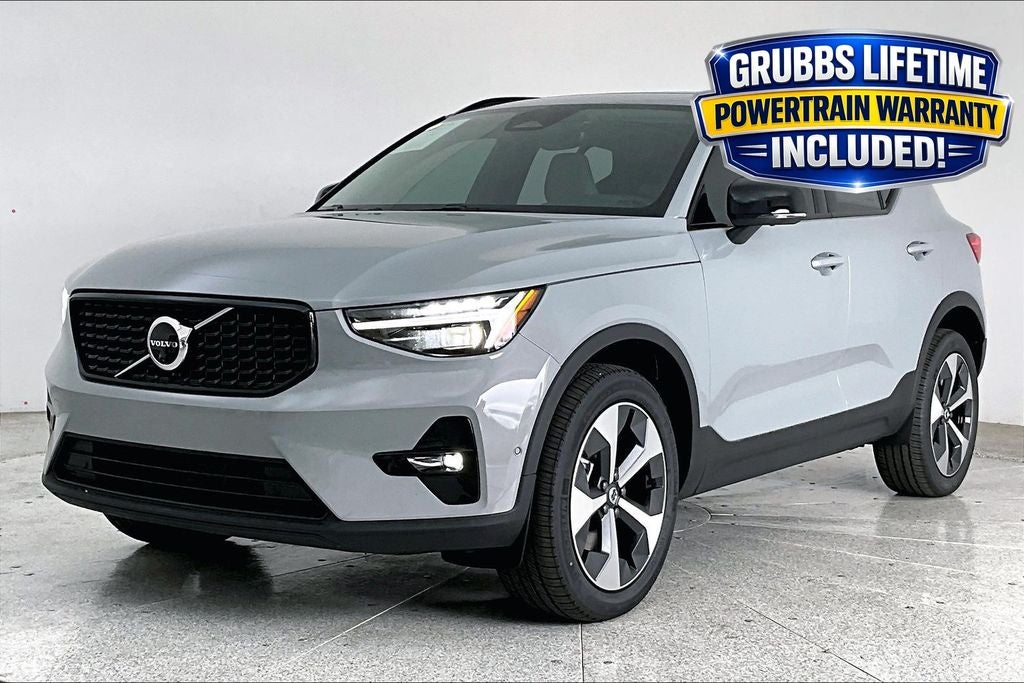 2026 Volvo XC40 B5 Plus