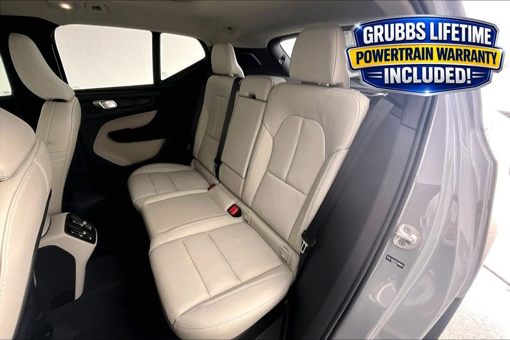 2026 Volvo XC40 B5 Plus