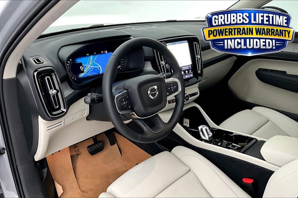 2026 Volvo XC40 B5 Plus