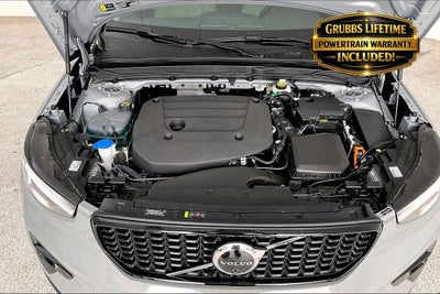 2026 Volvo XC40 B5 Plus