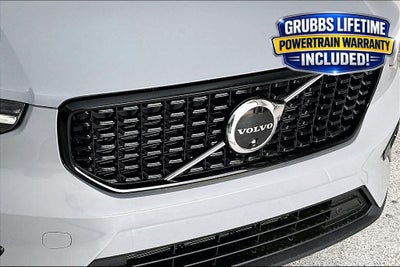 2026 Volvo XC40 B5 Plus