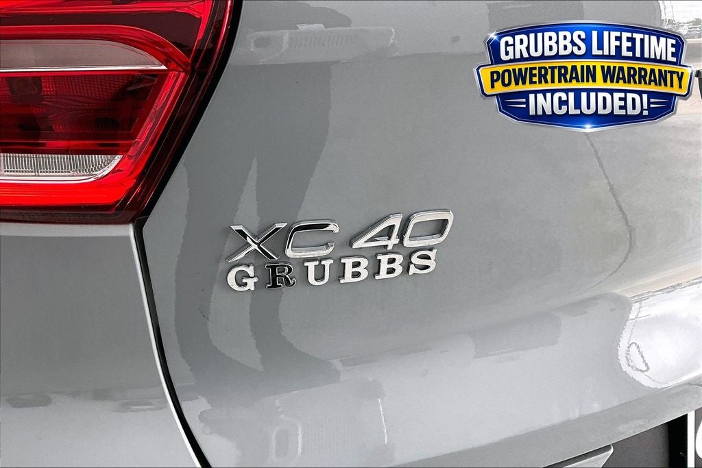 2026 Volvo XC40 B5 Plus