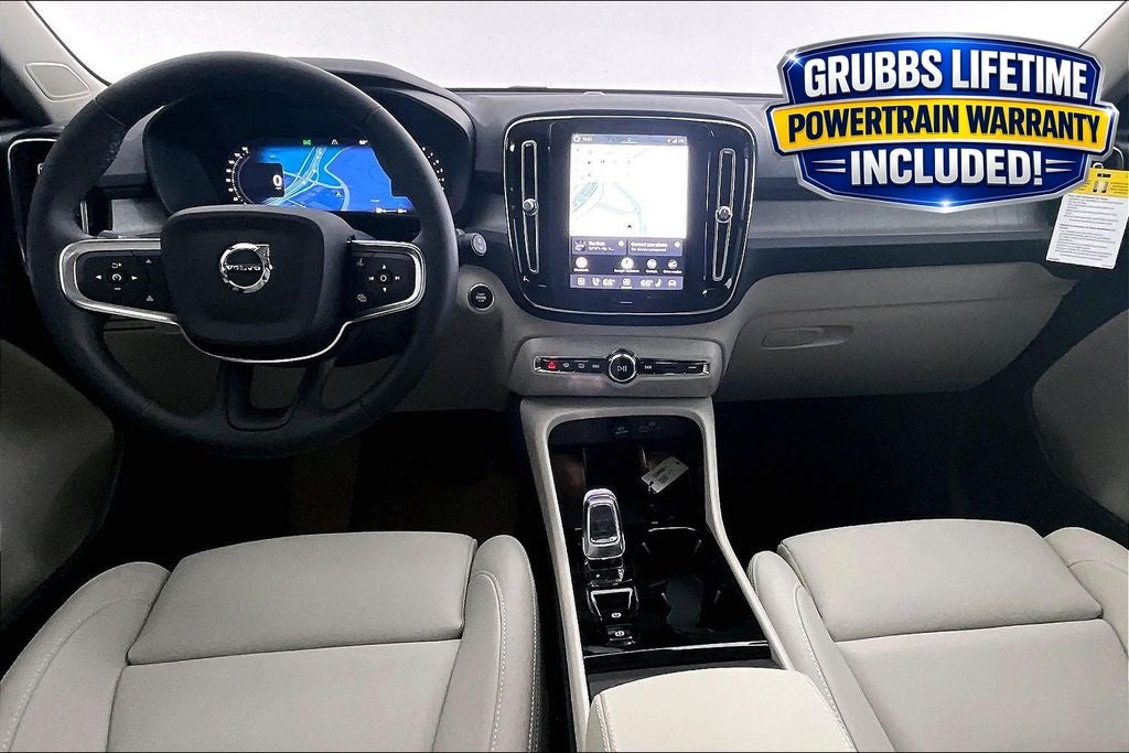 2026 Volvo XC40 B5 Plus