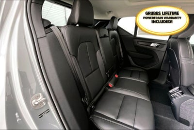 2026 Volvo XC40 B5 Plus