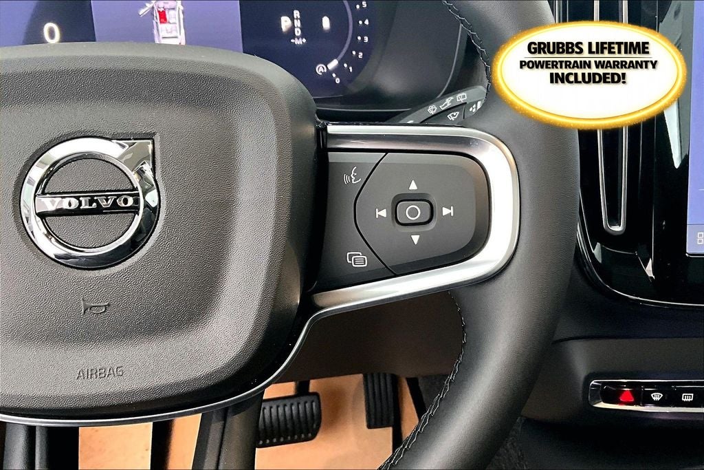 2026 Volvo XC40 B5 Plus