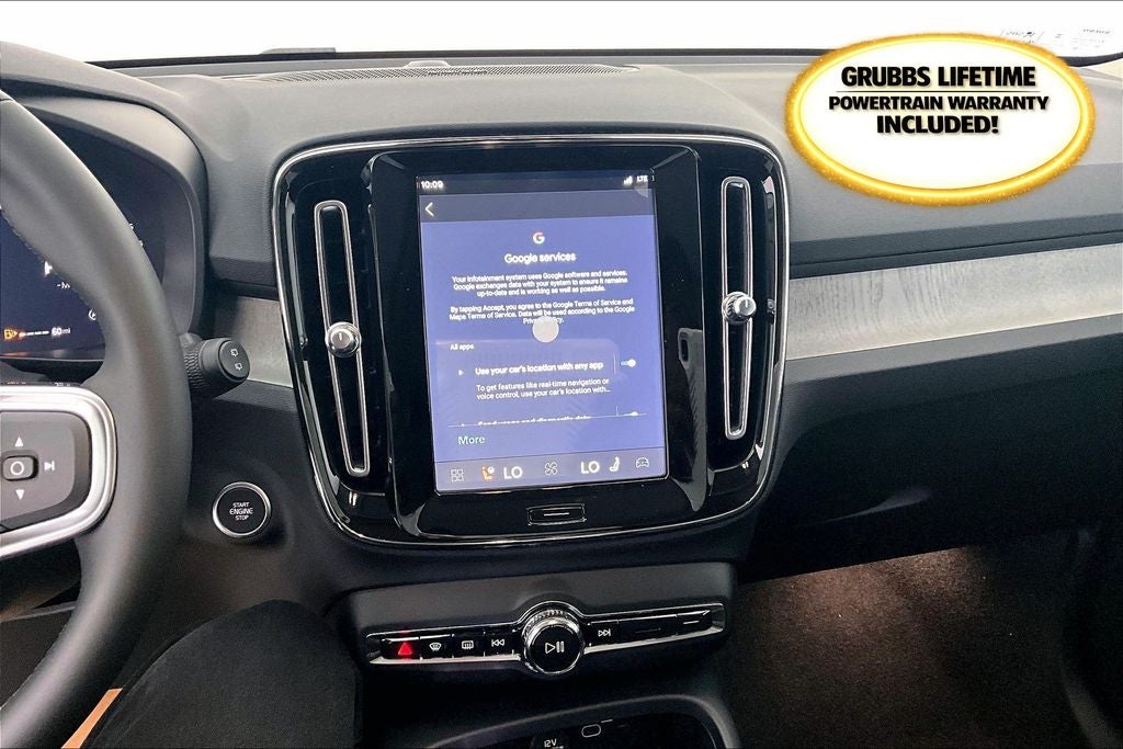 2026 Volvo XC40 B5 Plus