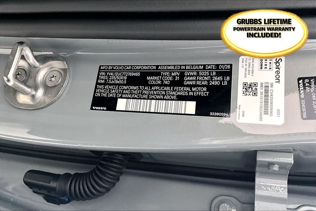 2026 Volvo XC40 B5 Plus