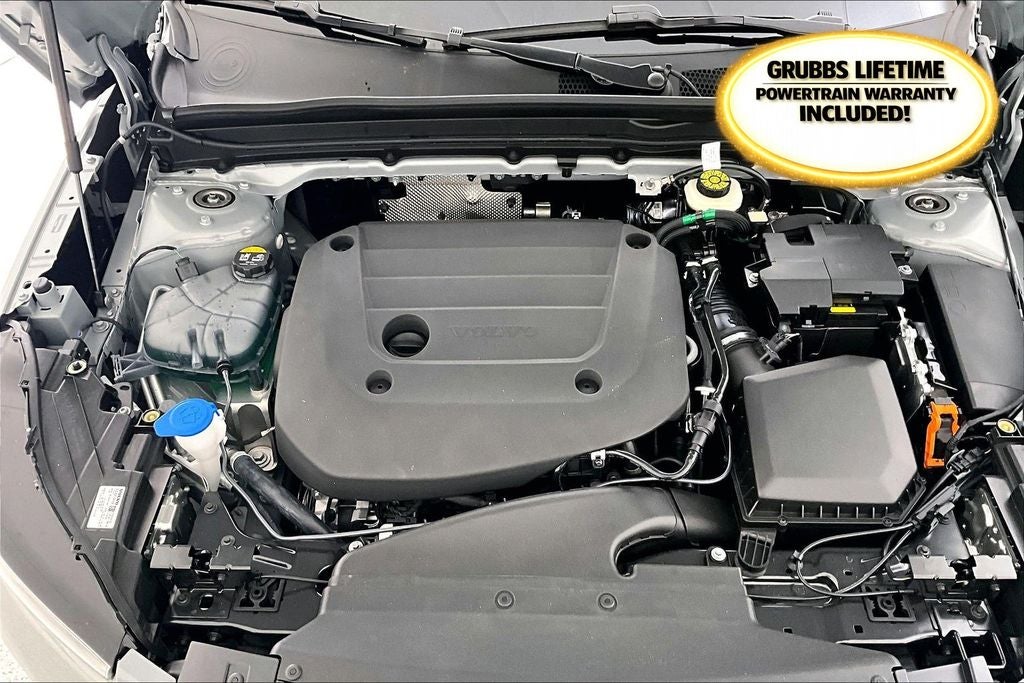 2026 Volvo XC40 B5 Plus