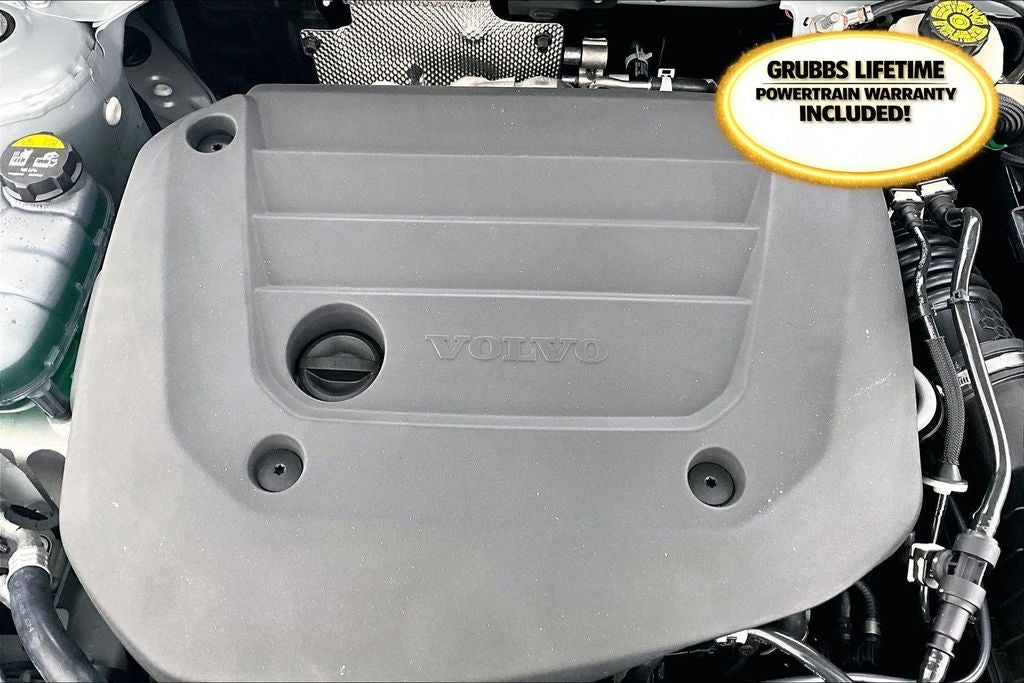 2026 Volvo XC40 B5 Plus