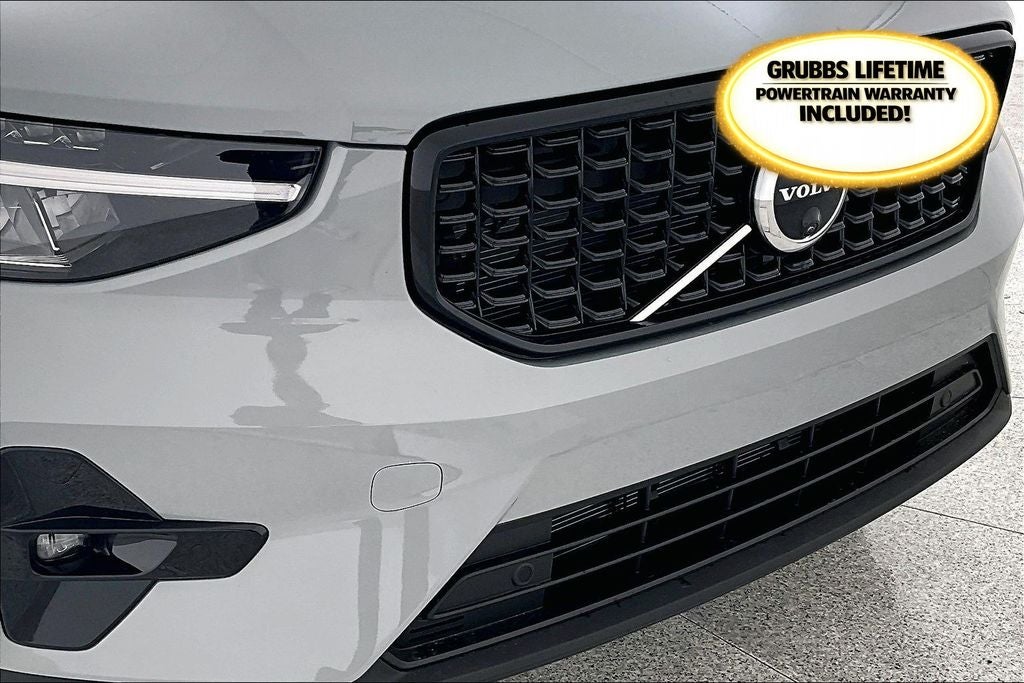 2026 Volvo XC40 B5 Plus