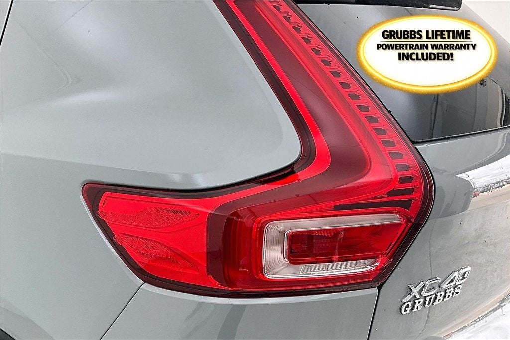 2026 Volvo XC40 B5 Plus