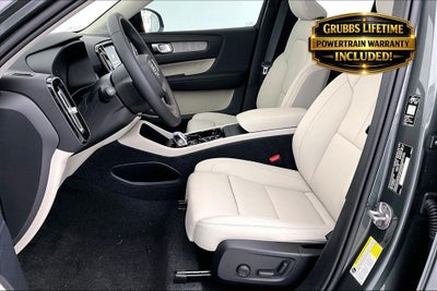 2026 Volvo XC40 B5 Plus